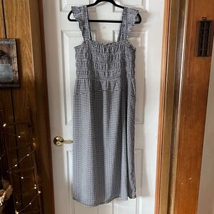 NWT Old Navy Smocked Gingham Midi Dress